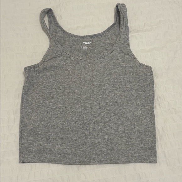 Aritzia hold it tank - Picture 1 of 1